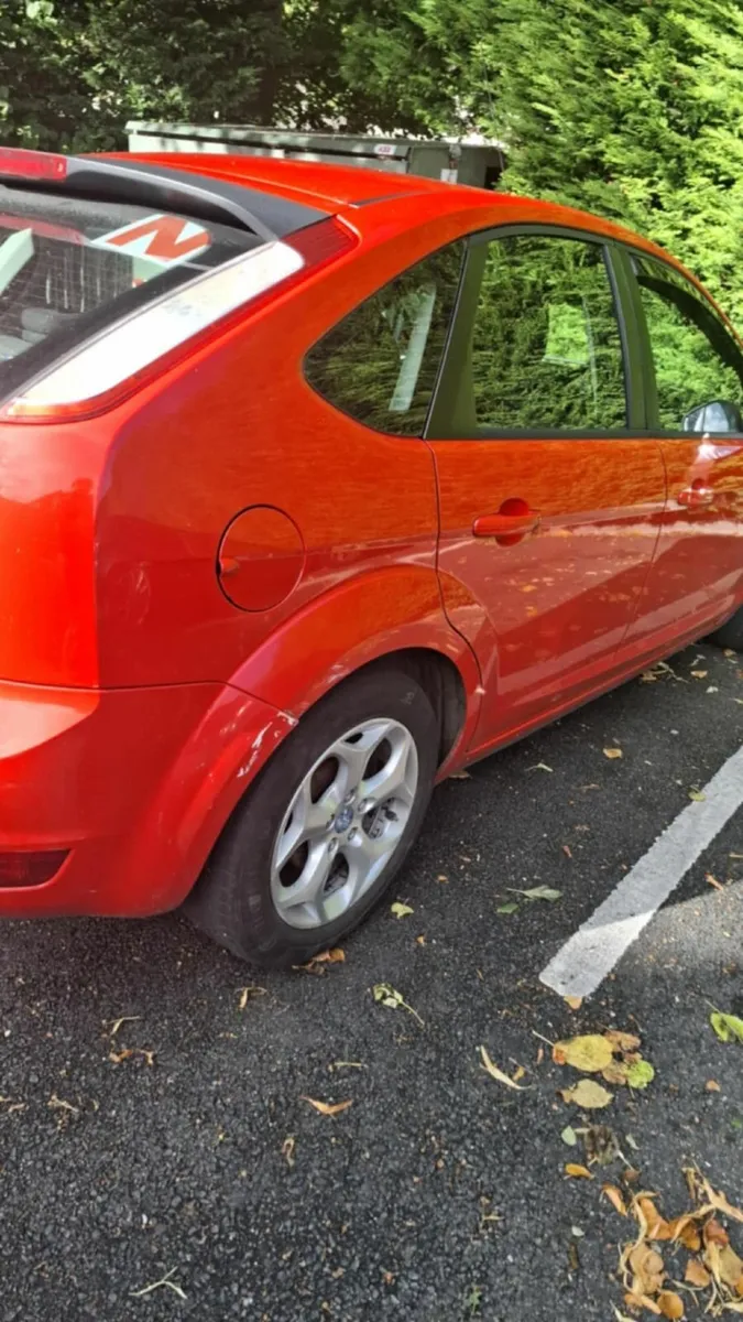 Ford Focus 2010 - Image 3