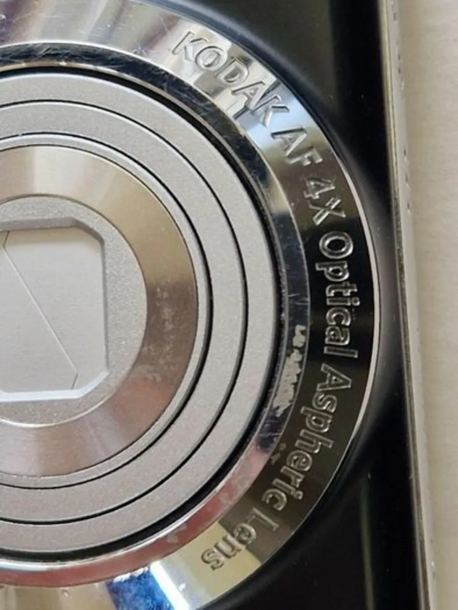 Kodak Easyshare M522, 14 Megapixels Digital Camera - Image 3