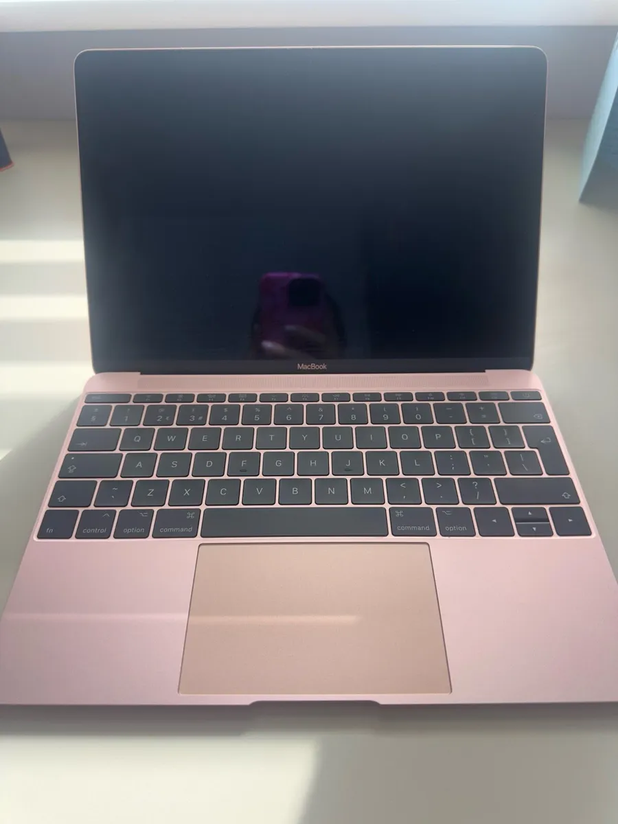 2017 MacBook Air Rose Gold - Image 1