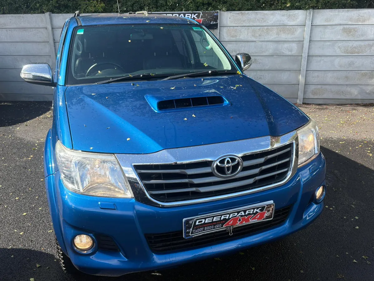 2015 Toyota Hilux 3.0 D4D INVINCIBLE Crewcab - Image 2