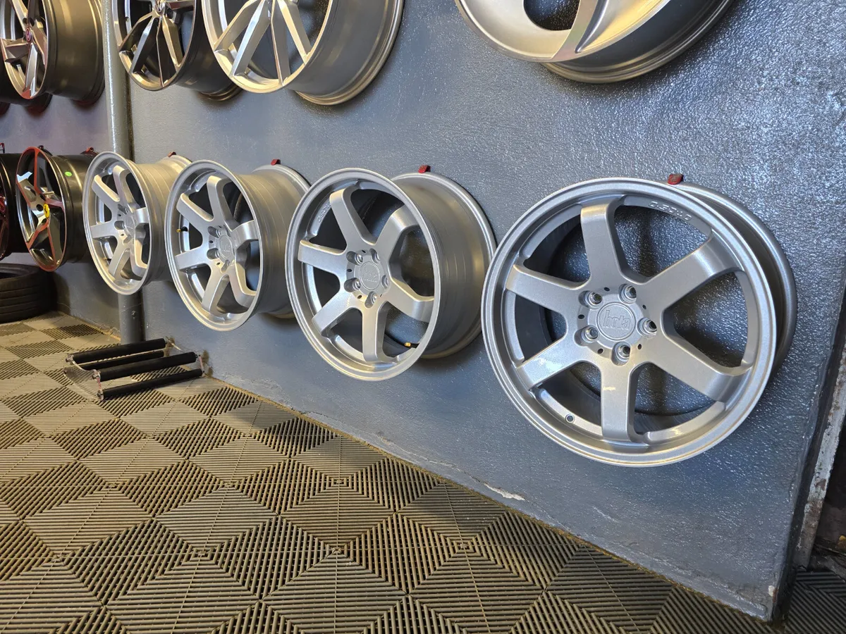 **Special** 18" Bola B1 5X114.3