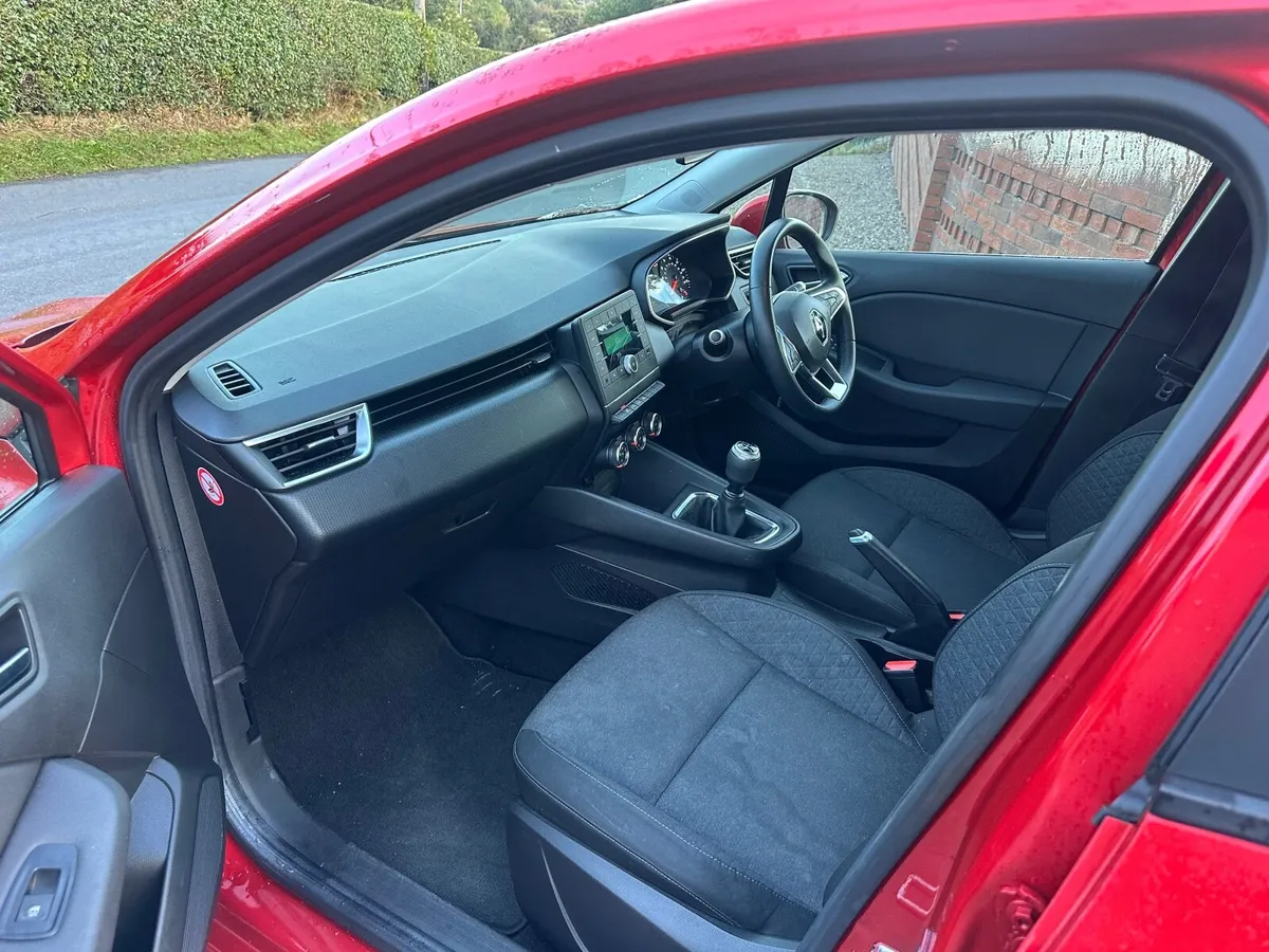 2020 Renault Clio - Image 4