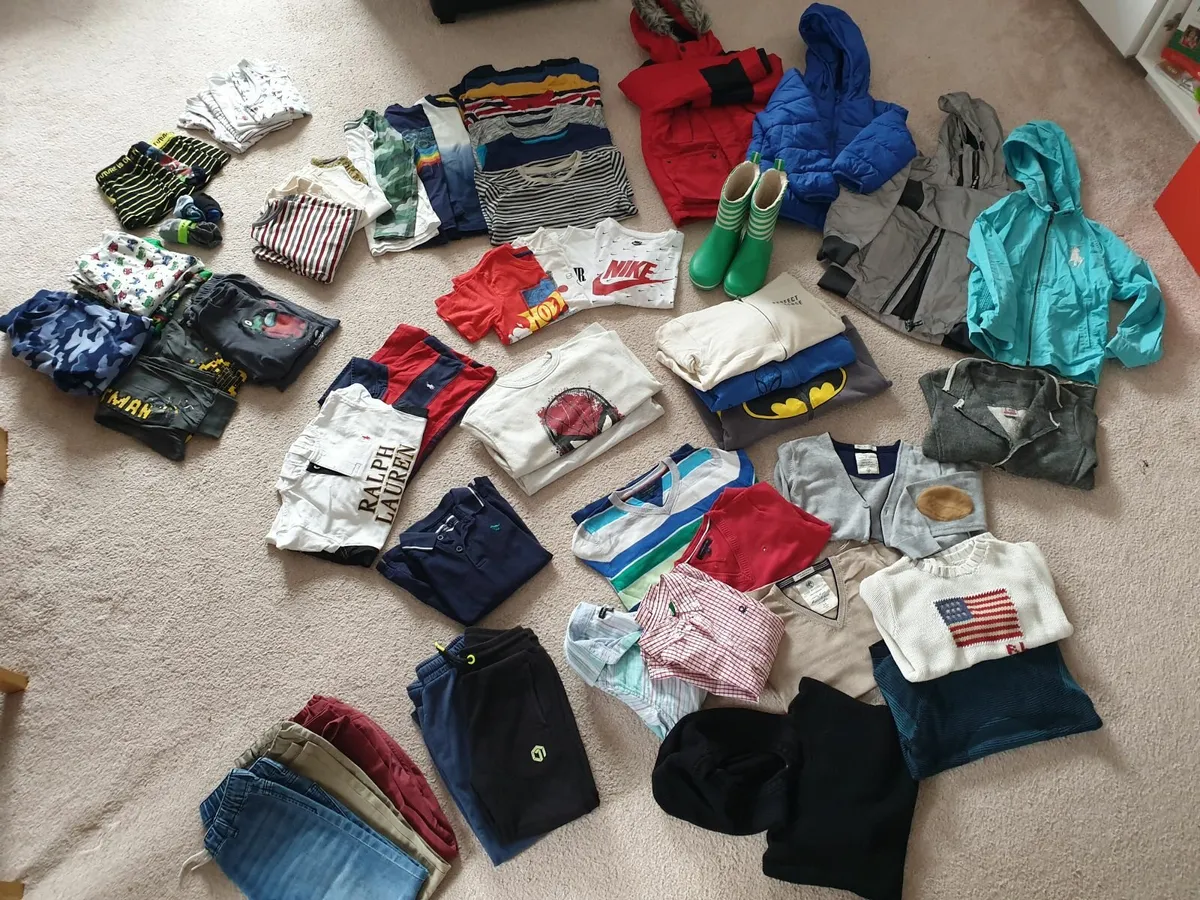 Boys' clothes 5-6 years - Image 1