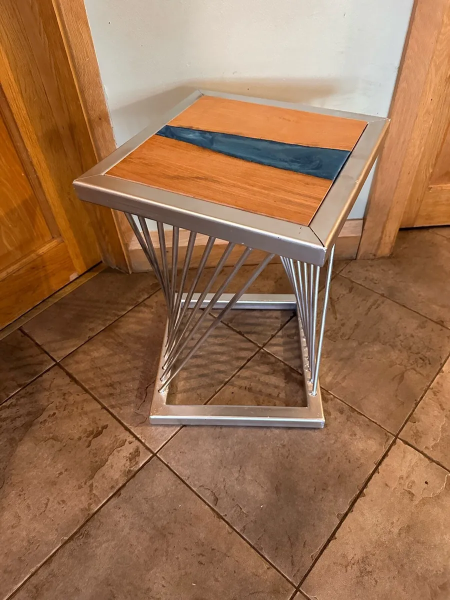Corner table - Image 2