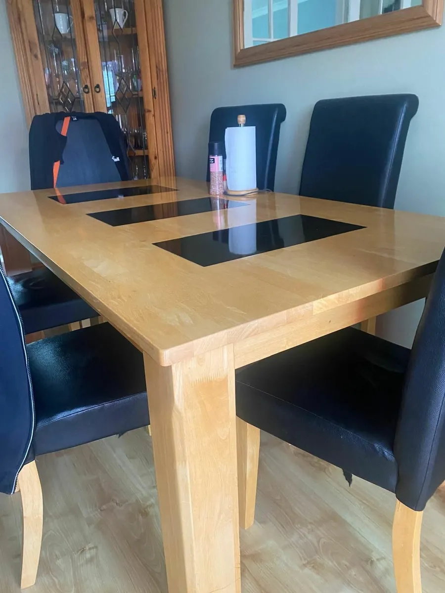 Kitchen Table - Image 4