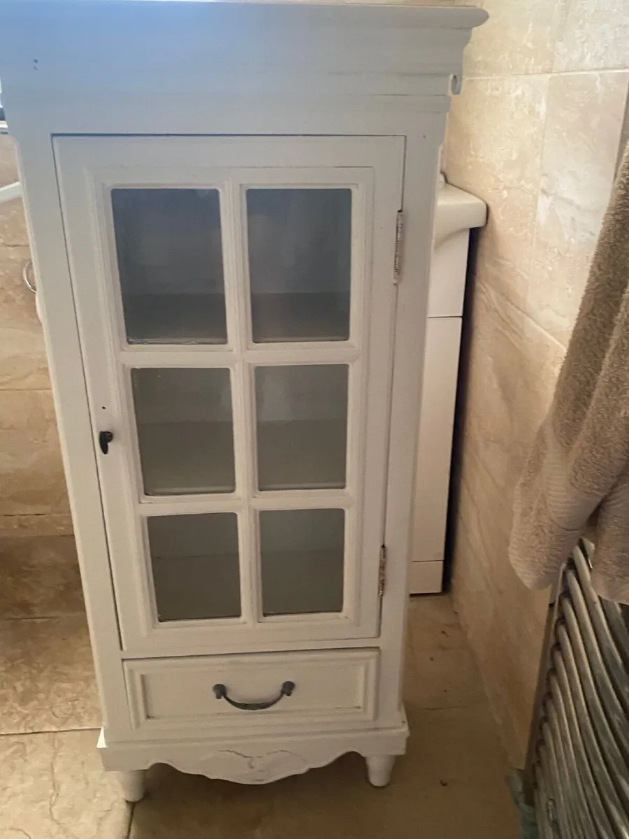 Furniture -Foc