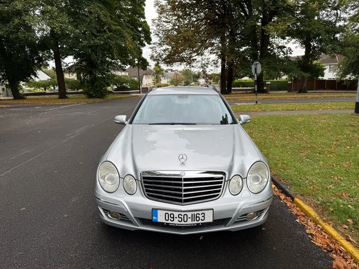 Mercedes E280 Sport - Image 3