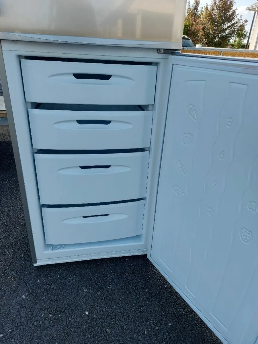 Fridge/freezer - ideal forstorage in garage/shed - Image 4