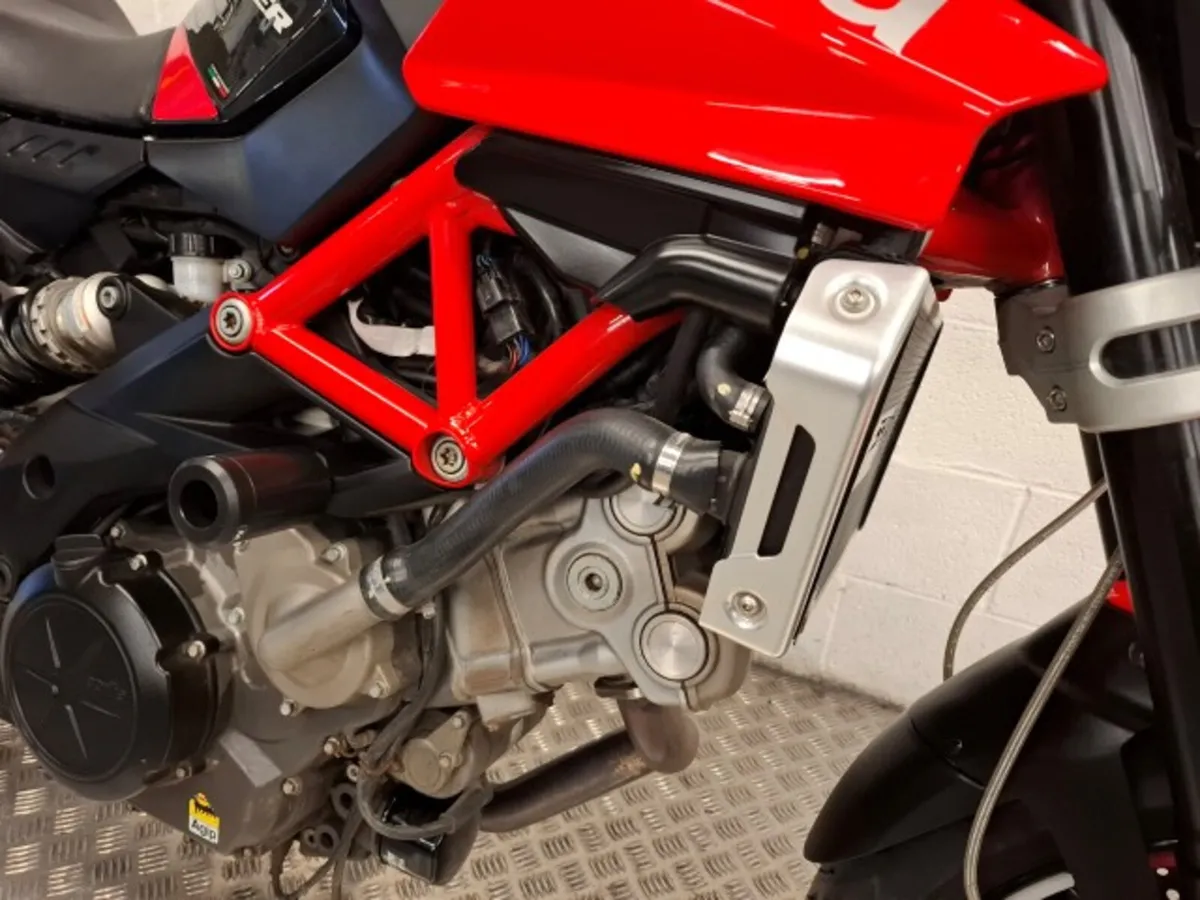 Aprilia Shiver 750 2011 - Image 4