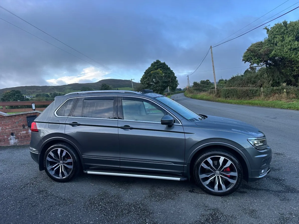 Volkswagen Tiguan SEL 2019 - Image 2