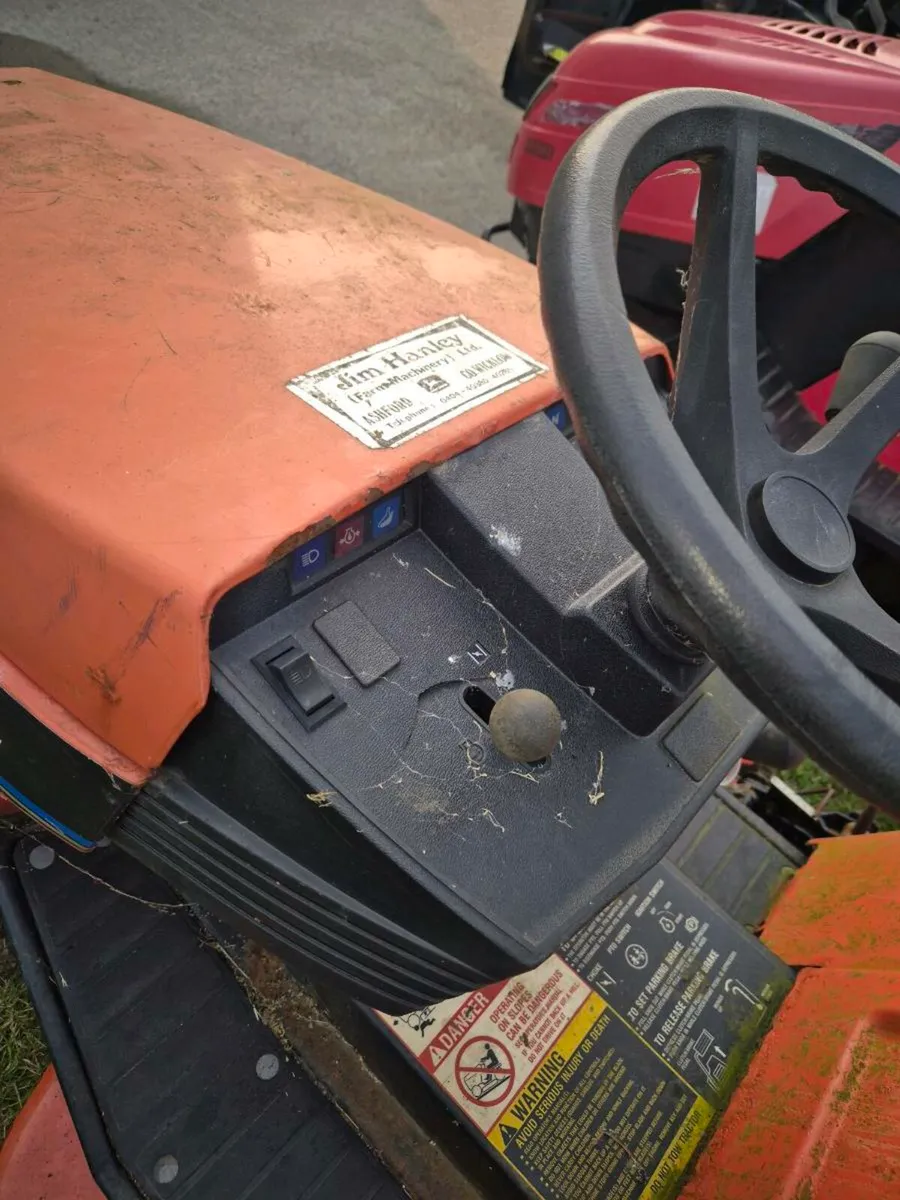 Garden tractor - Image 2