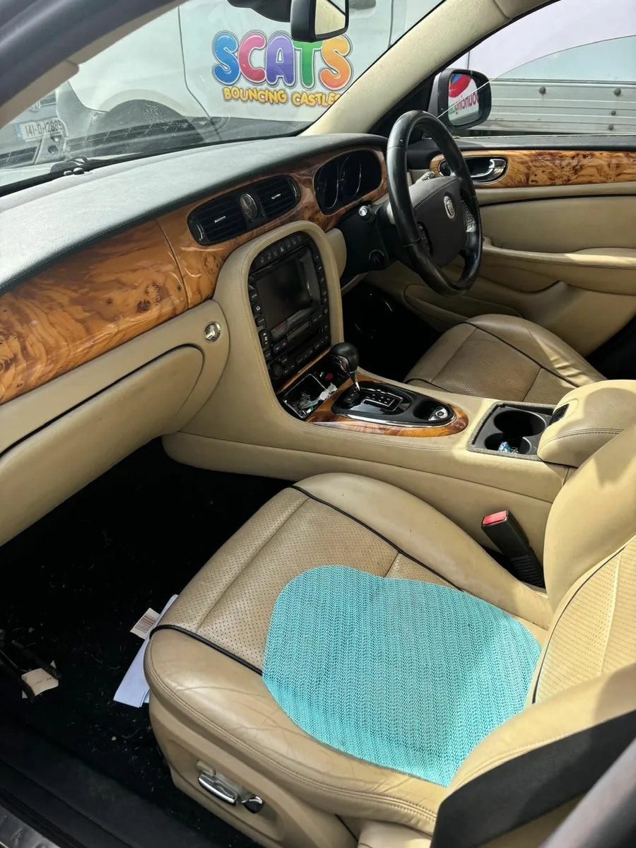 Jaguar XJ 2009 - Image 4