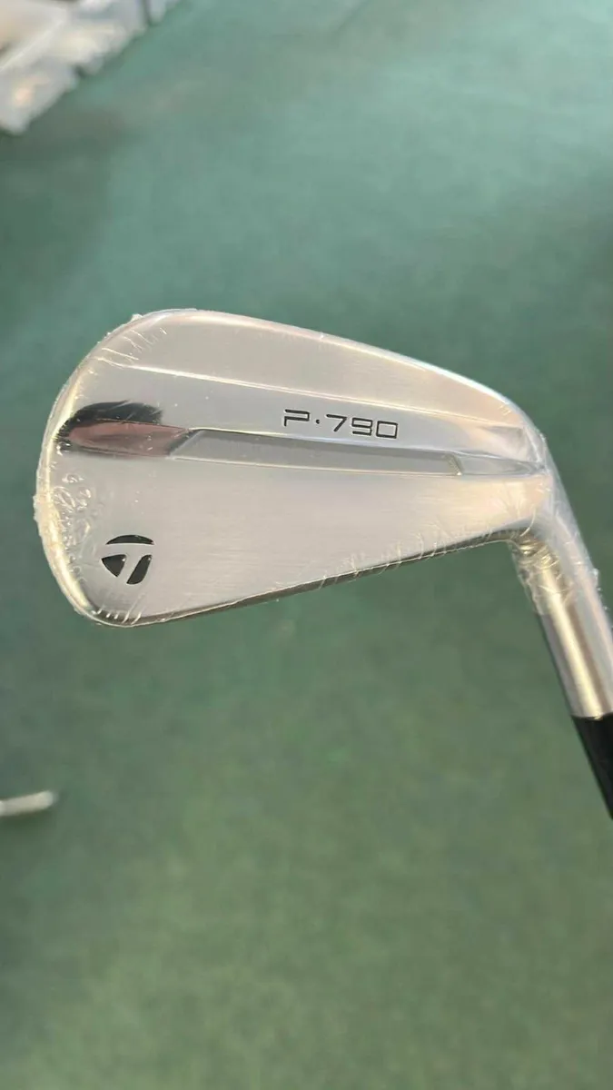 NEW Taylormade P790 4-PW NS Pro Modus STIFF €1199 - Image 4