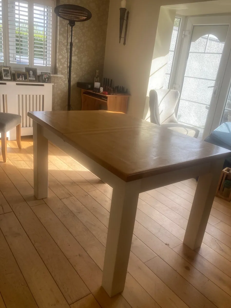 Solid Wood extendable dining table - Image 2