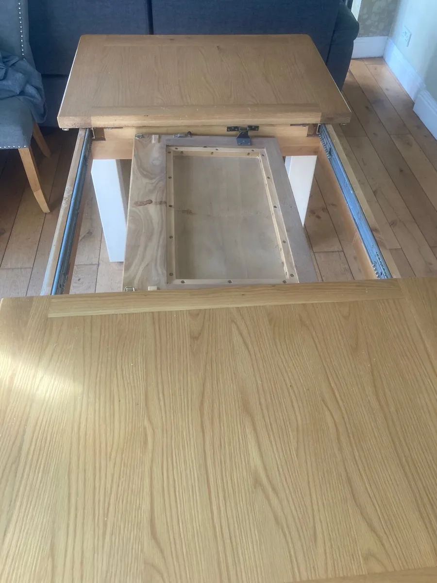 Solid Wood extendable dining table - Image 4
