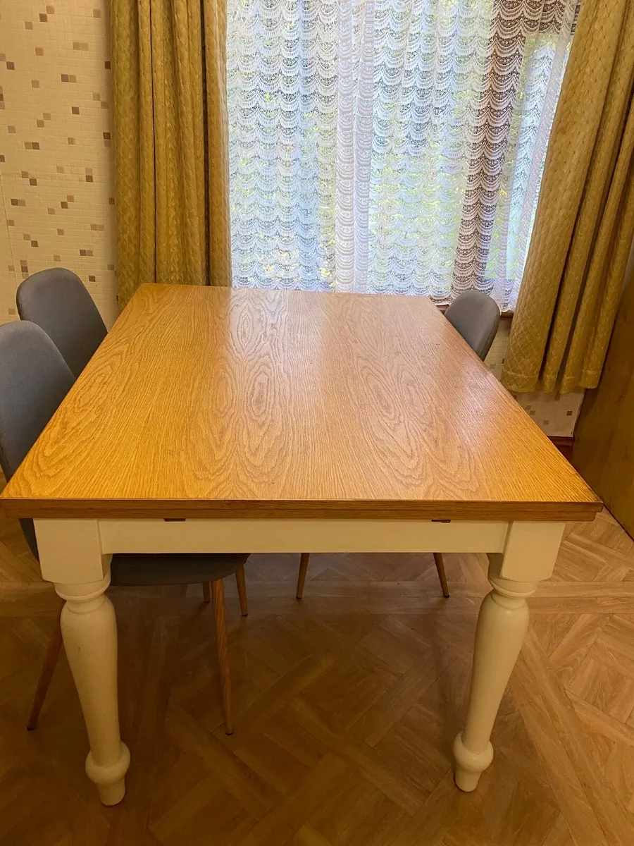 Furniture -Foc - Image 1