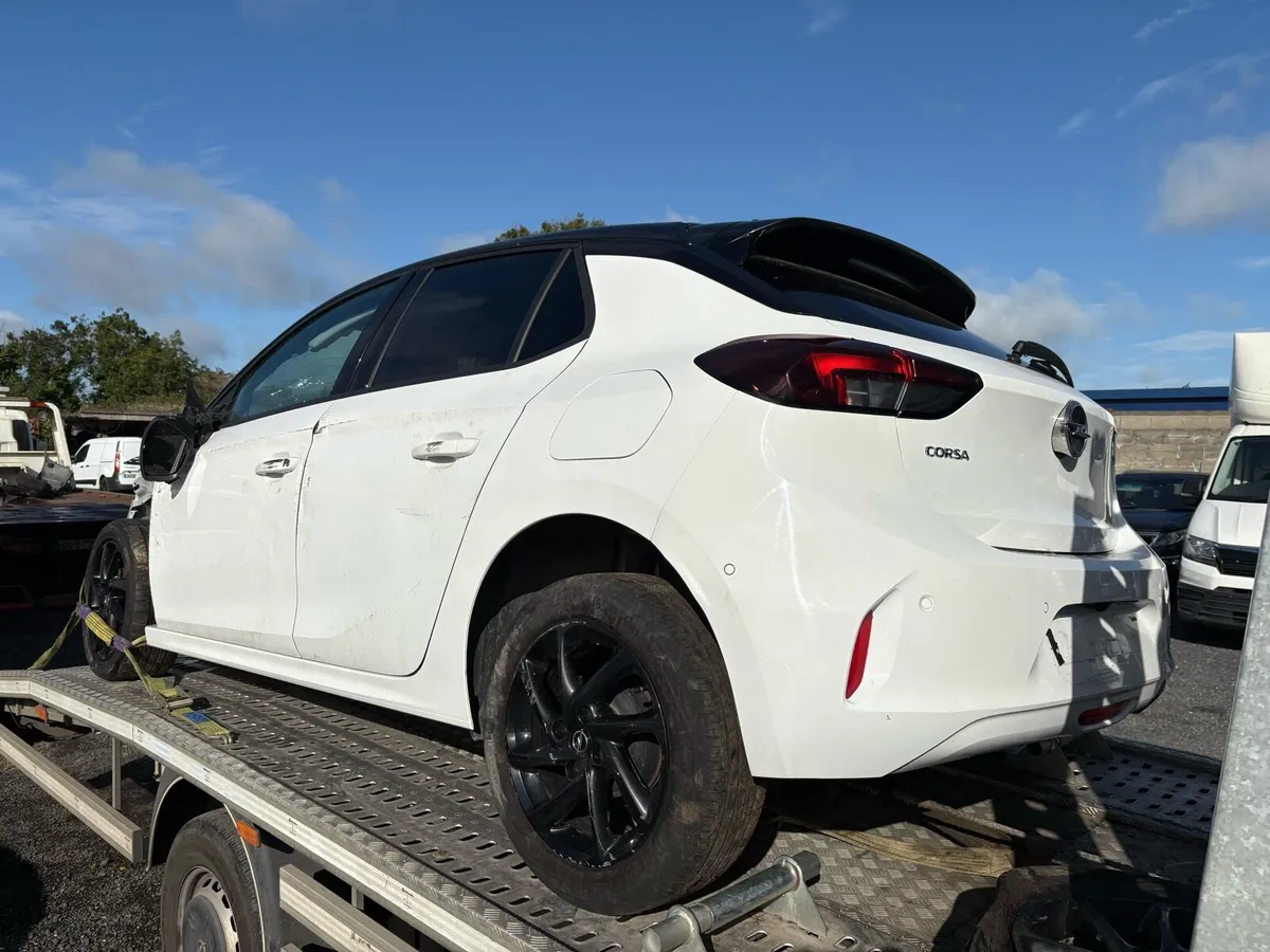 2023 Opel Corsa 1.2 Petrol Breaking CAT B - Image 4