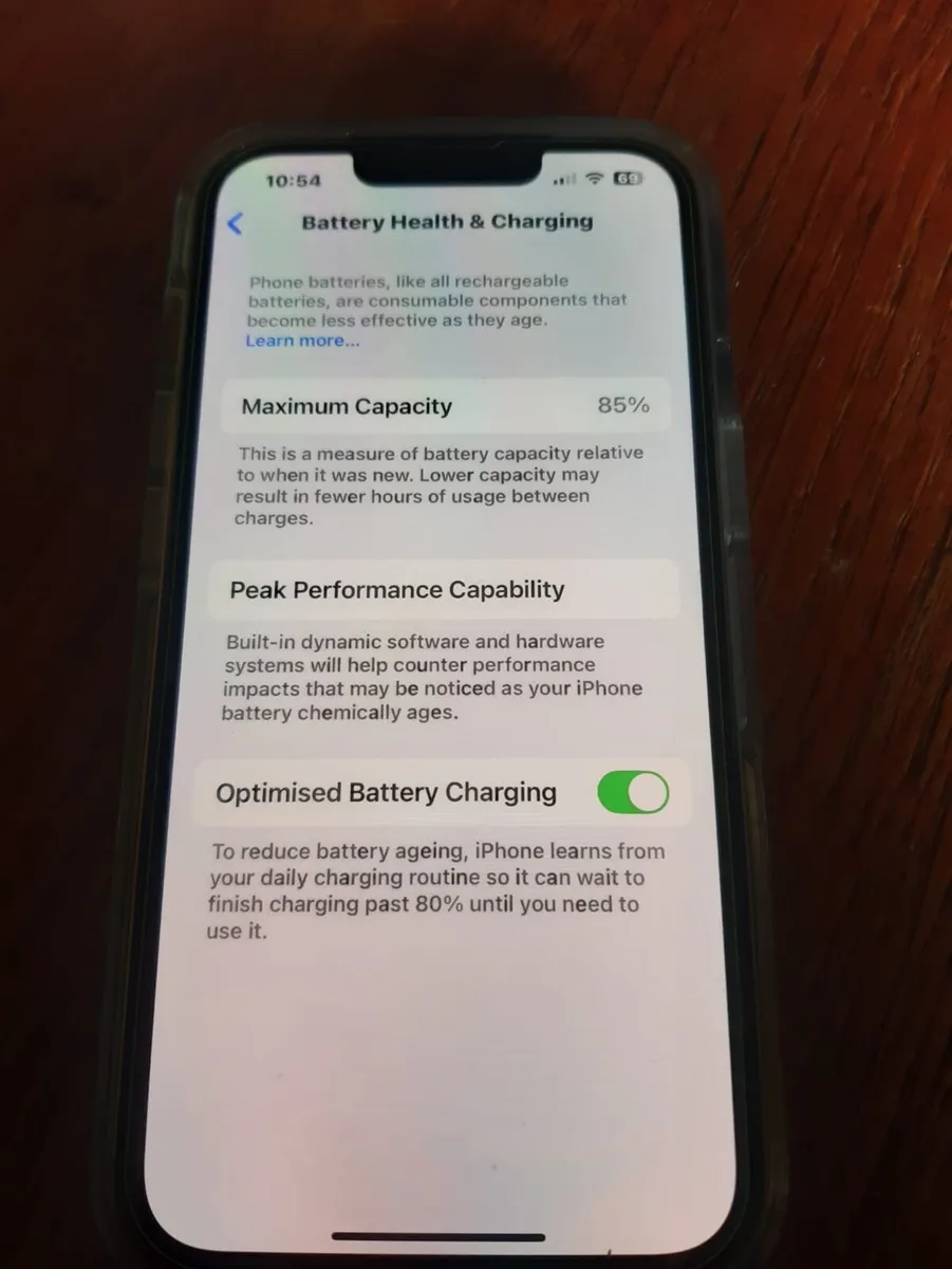 iPhone 14 - Image 1