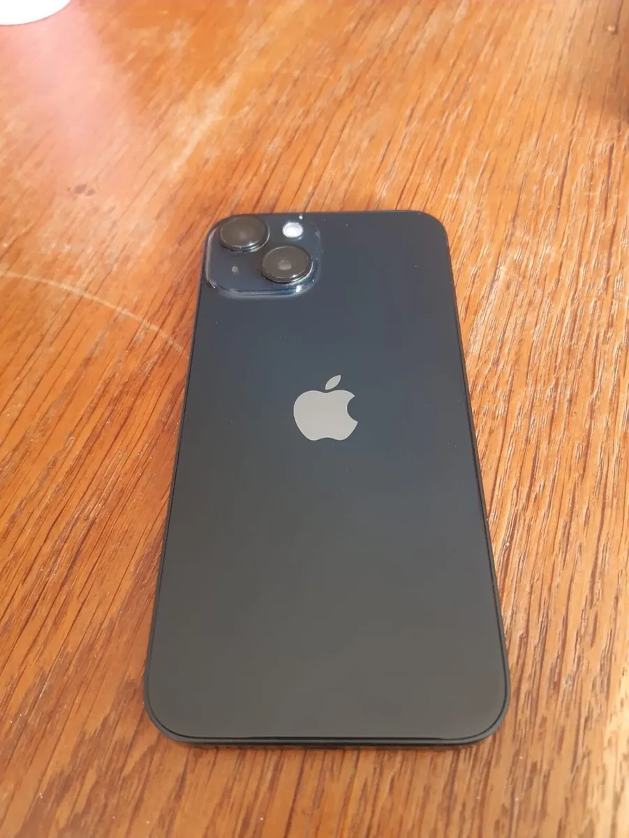 iPhone 14 - Image 3