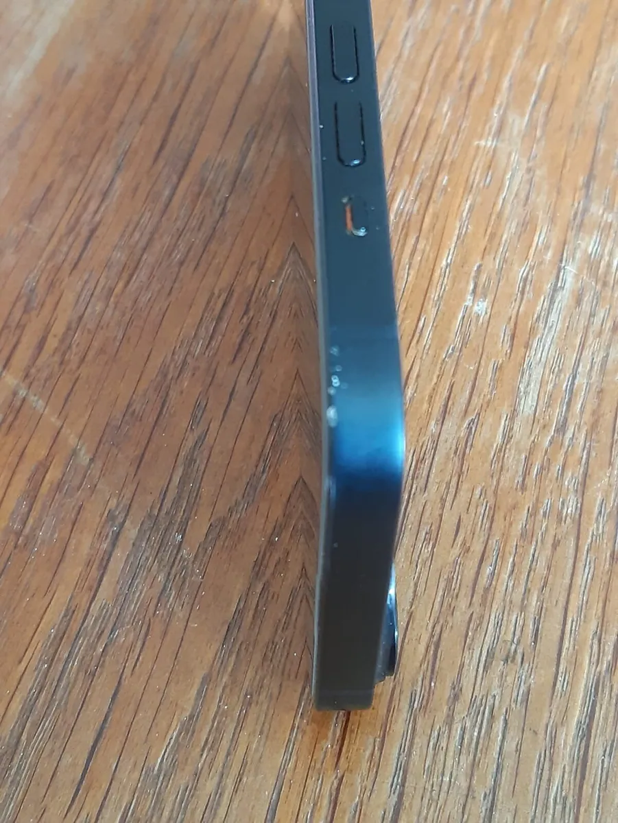 iPhone 14 - Image 4