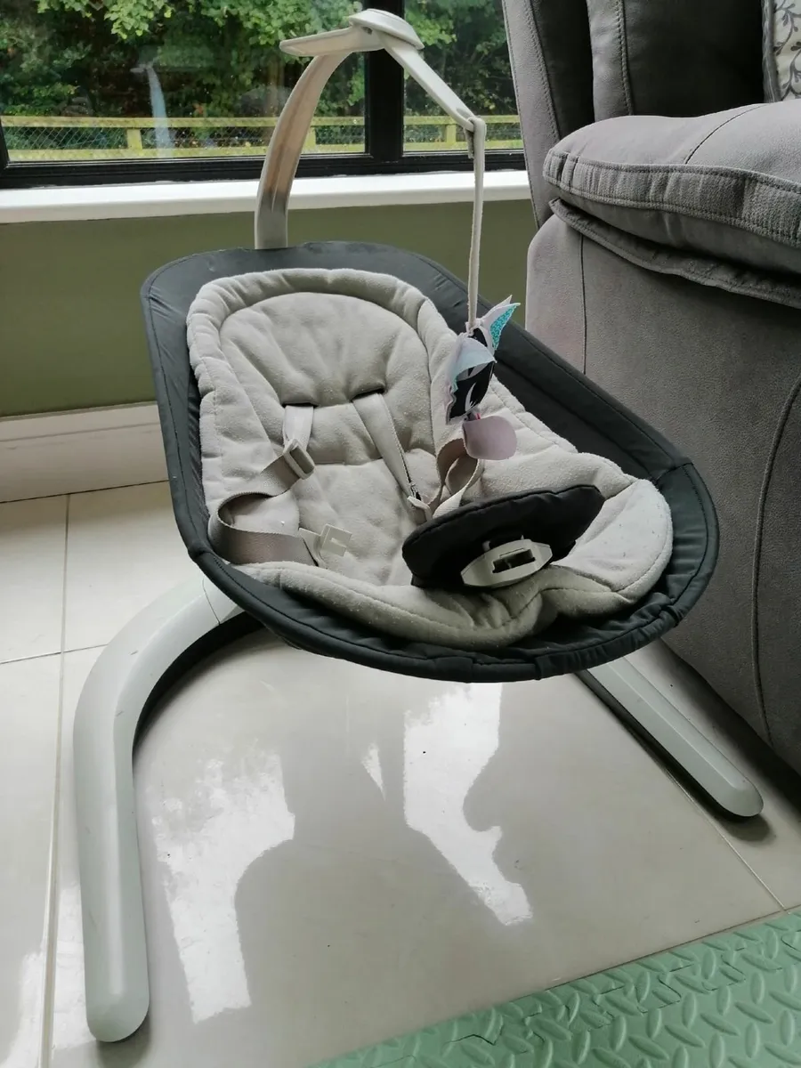 Baby Chair and baby gym - Image 1