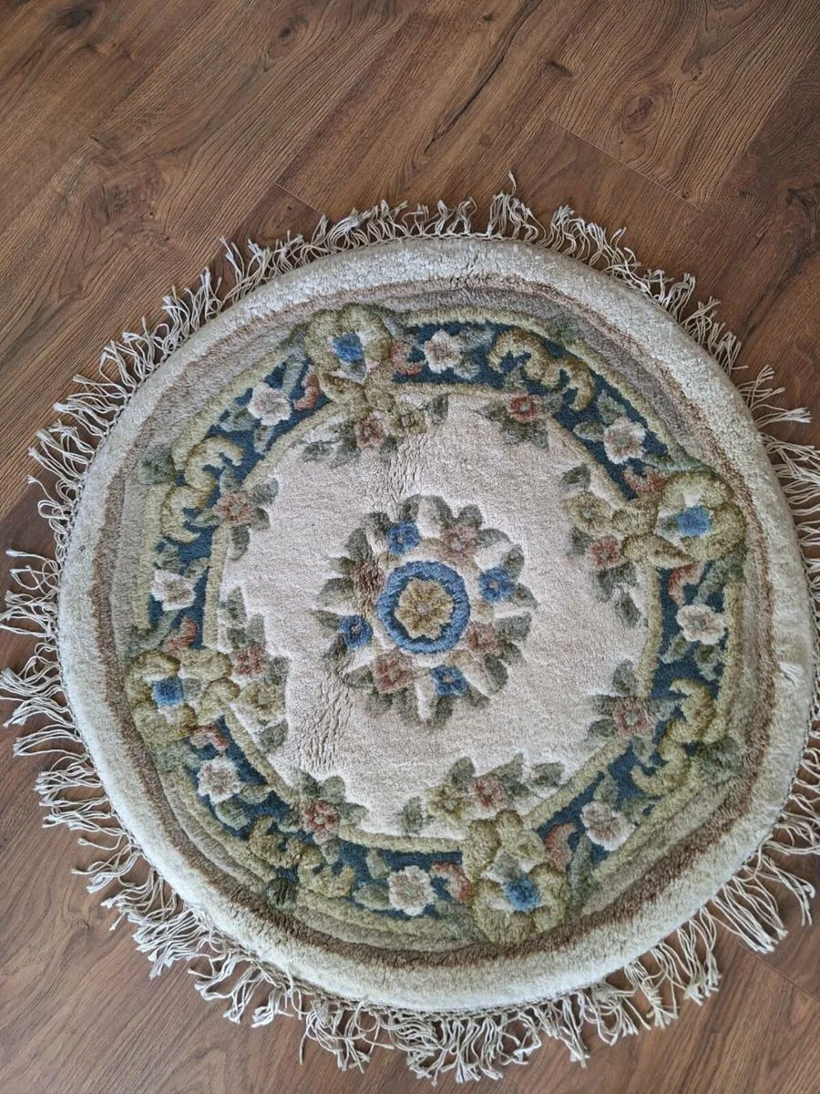 Vintage 100% Wool Rug - Image 1
