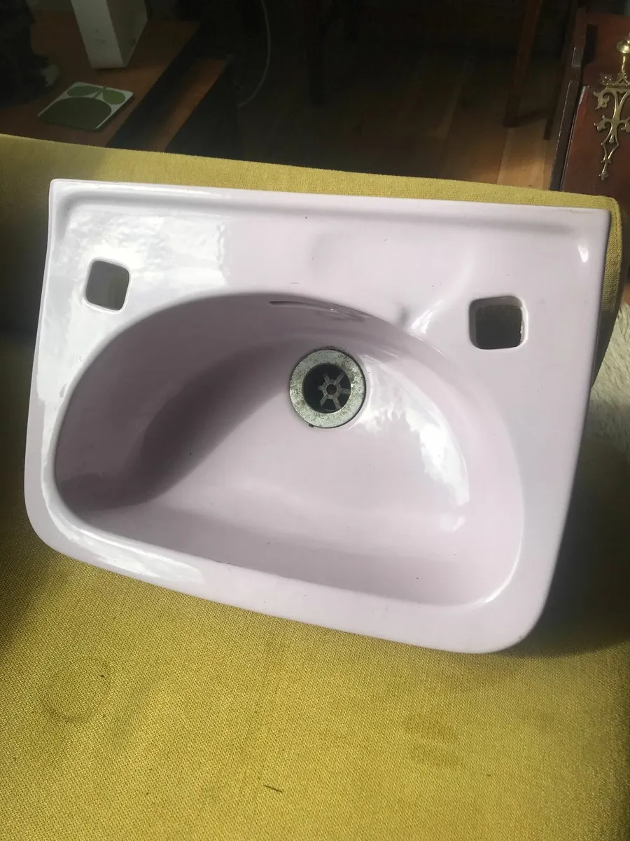 Bathroom Sink - Mauve - Vintage - Antique - Image 3