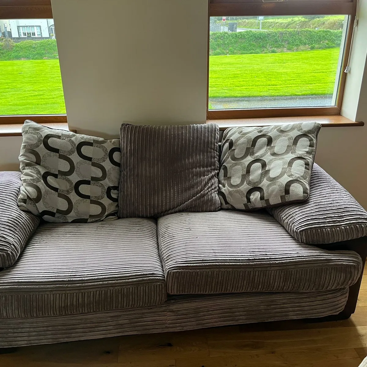 3 + 2 seater sofa set - Image 2