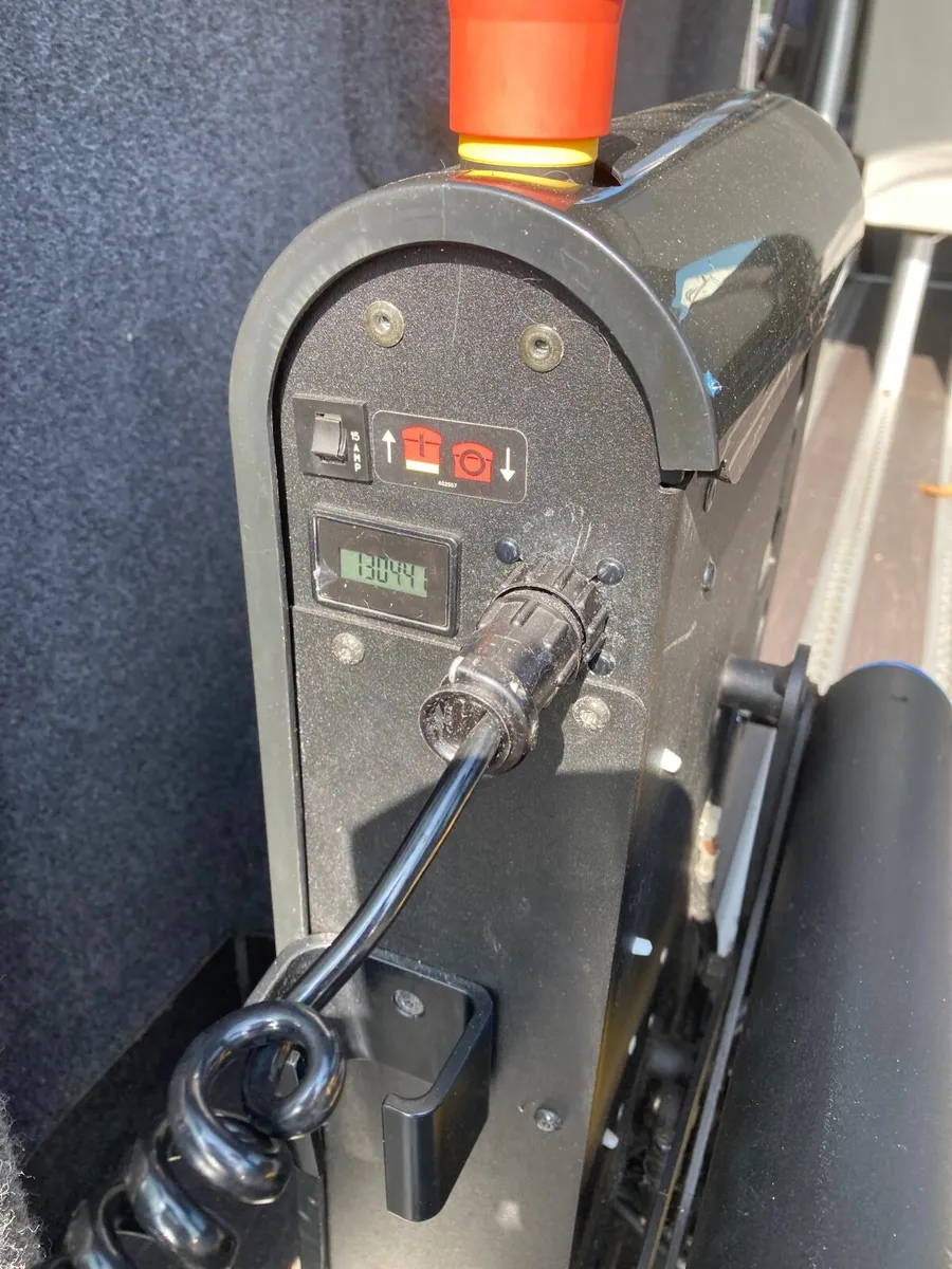 Wheelchair Lift - Image 2