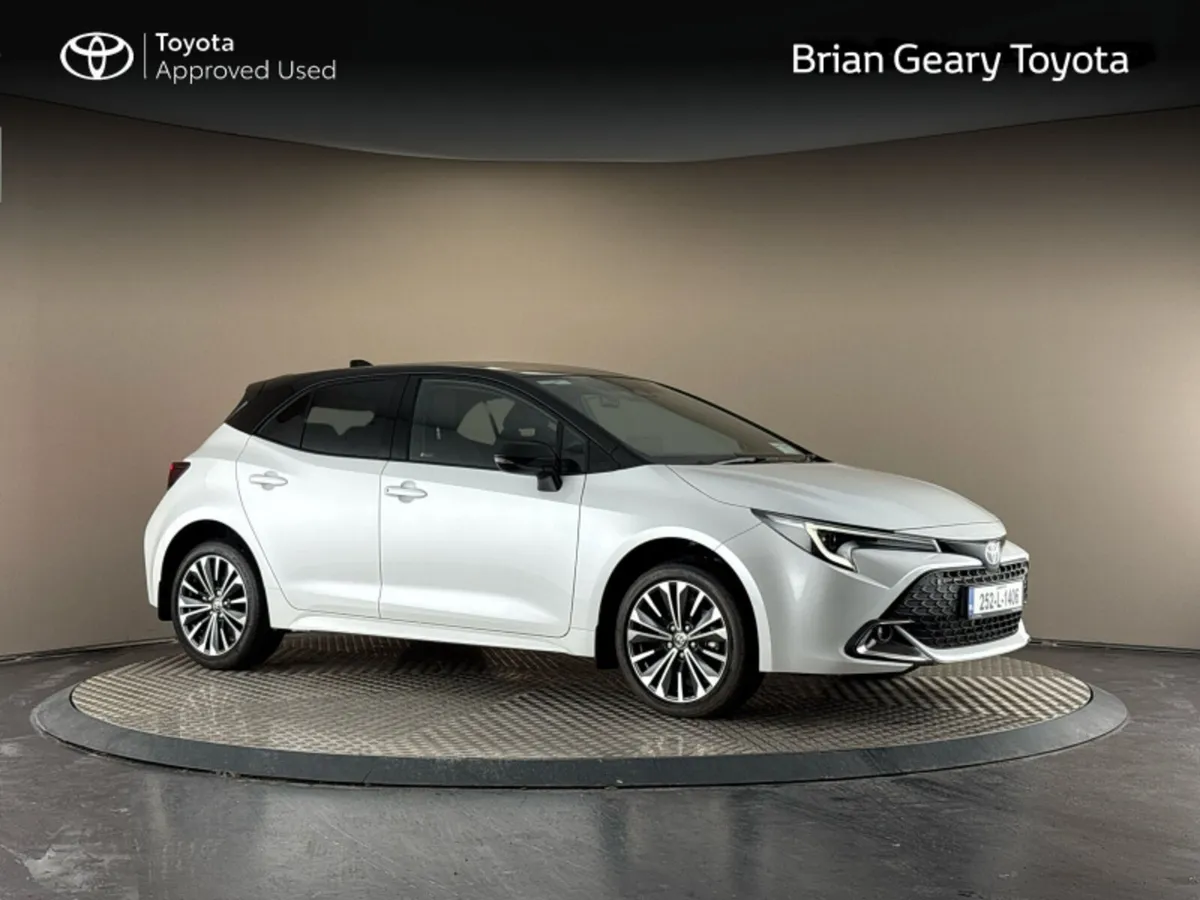 Toyota Corolla HYBRID LUNA SPORT H/B - Image 1