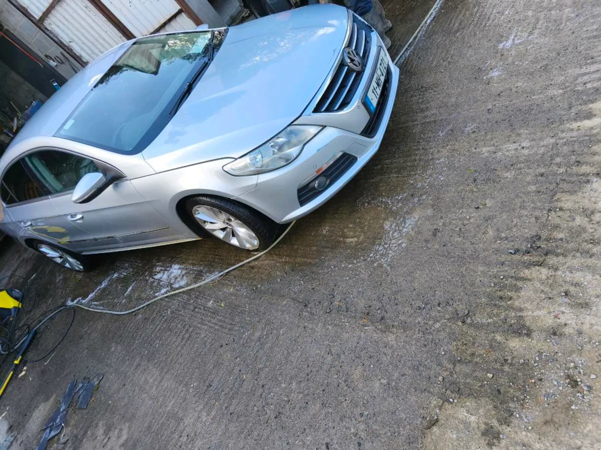 VW Passat - Image 2