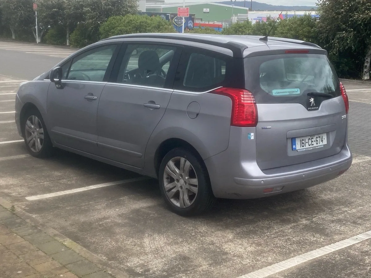 2016 Peugeot 5008, 1.2 petrol, 7 Seats, 1 Owner - Image 4