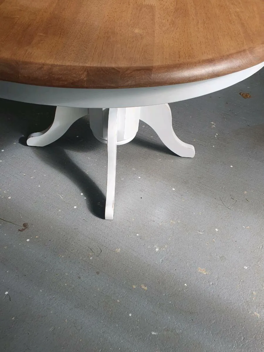 8 seater solid wood dining table - Image 2