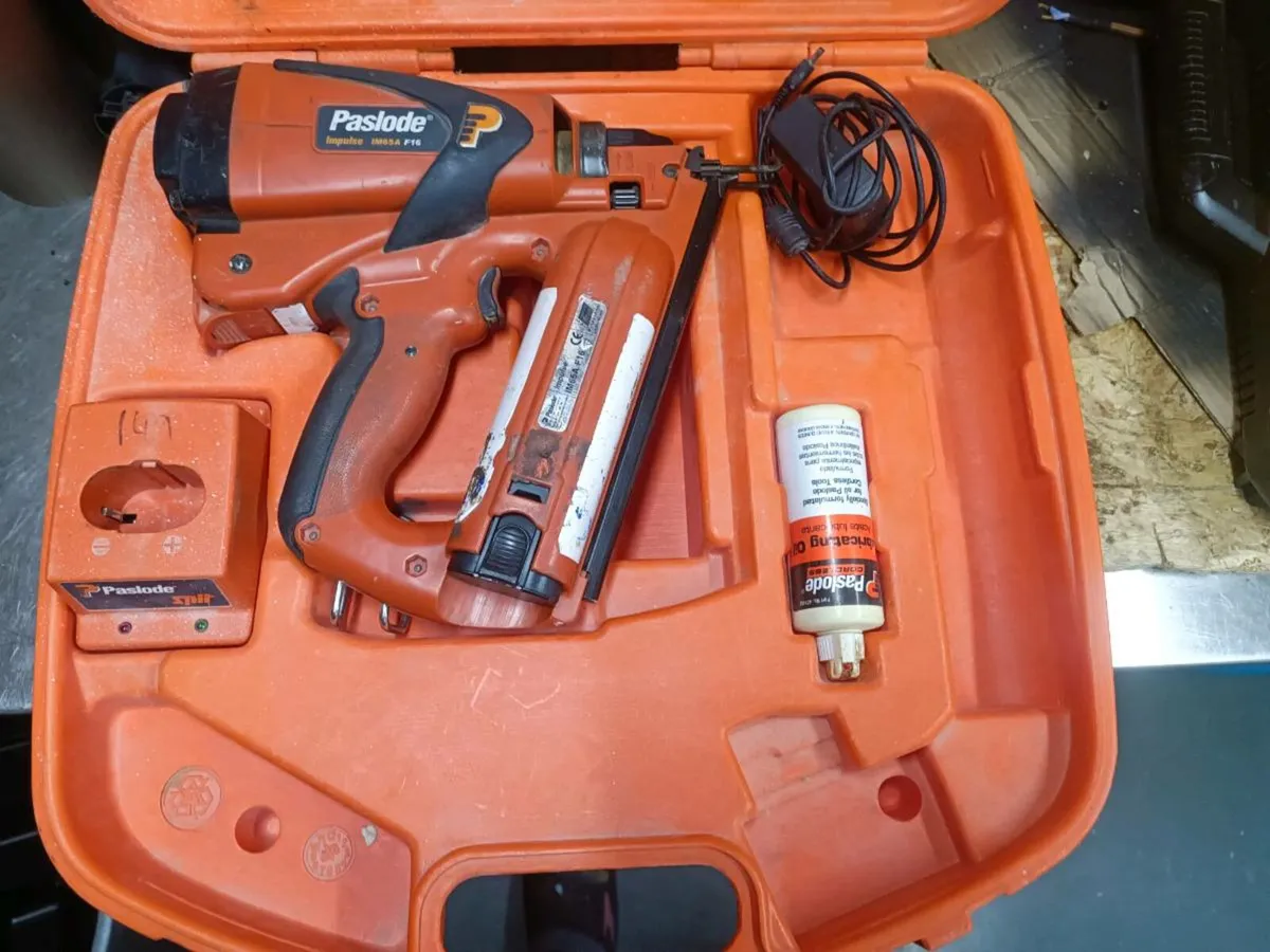 Paslode 16 ga pin gun.