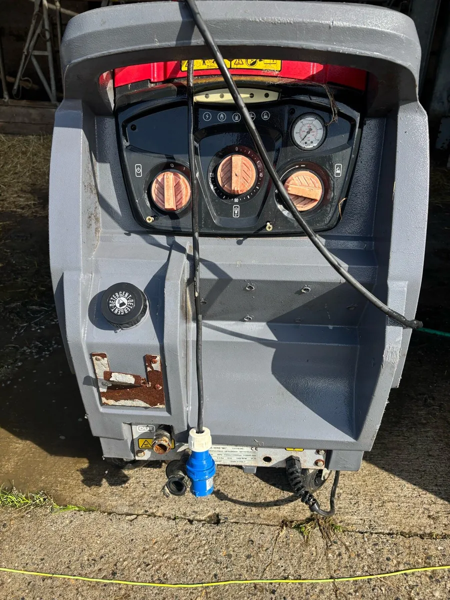 Power washer/ steam cleaner - Image 3