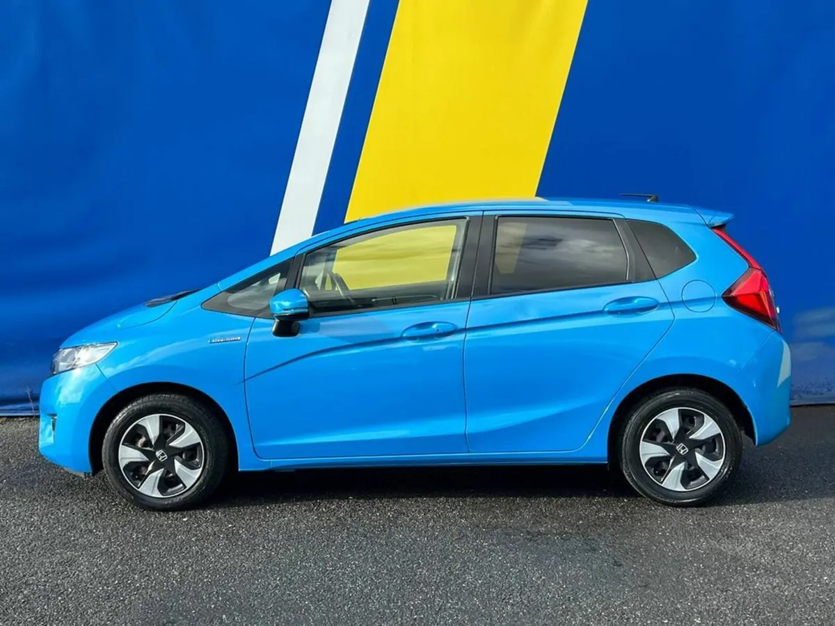 Honda Fit L-PACKAGE 1.5 HYBRID AUTO // SERVICE HIS - Image 3