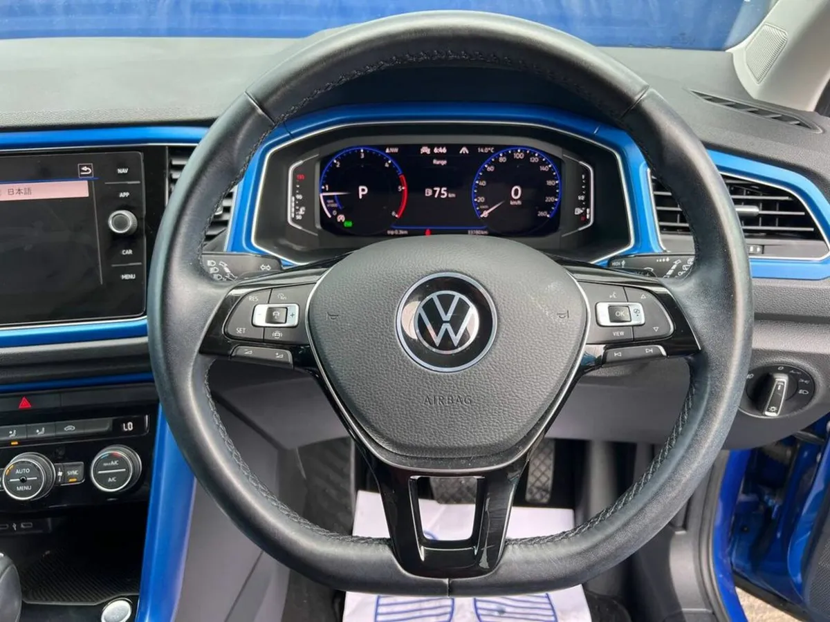 Volkswagen T-Roc HIGHLINE 2.0 TDI AUTO // LOW MILE - Image 4