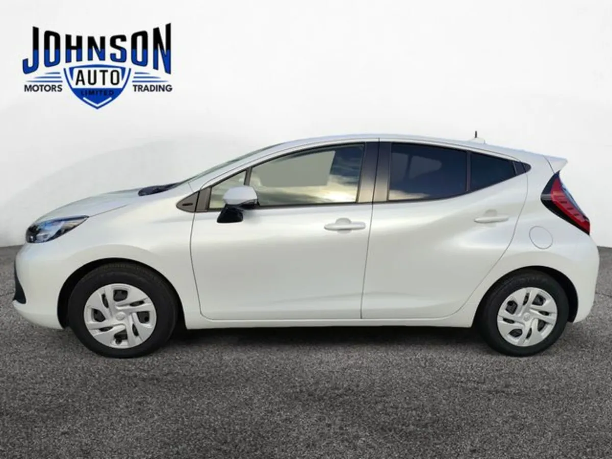 Toyota Aqua 1.5 - Image 2