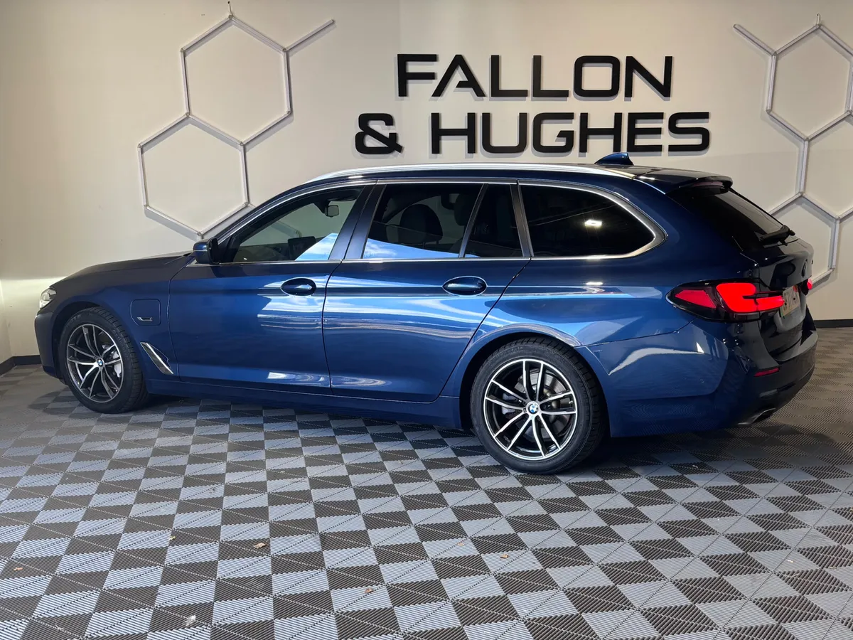 BMW 5 SERIES 530E ESTATE CREAM LEATHER 12KWH BATTE - Image 3