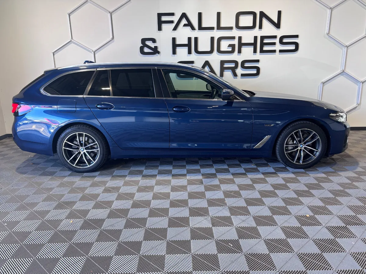 BMW 5 SERIES 530E ESTATE CREAM LEATHER 12KWH BATTE - Image 4