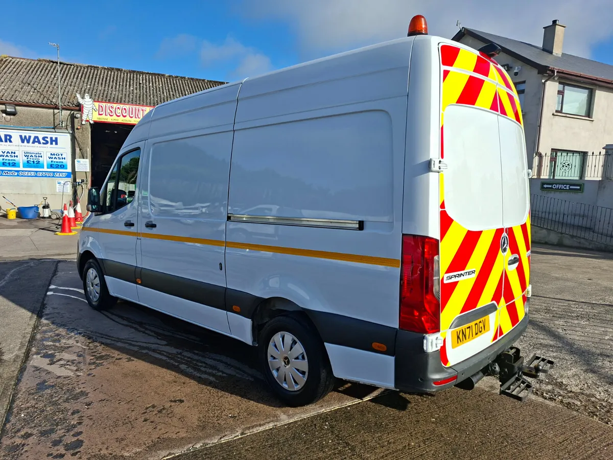 7000 KG TOWING LATE 21 MERC SPRINTER 315 CDI  RWD - Image 4