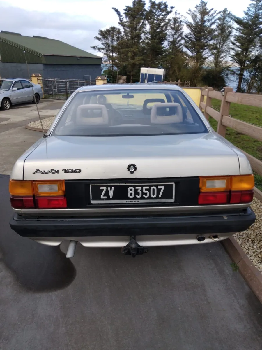 Audi 100 - Image 1