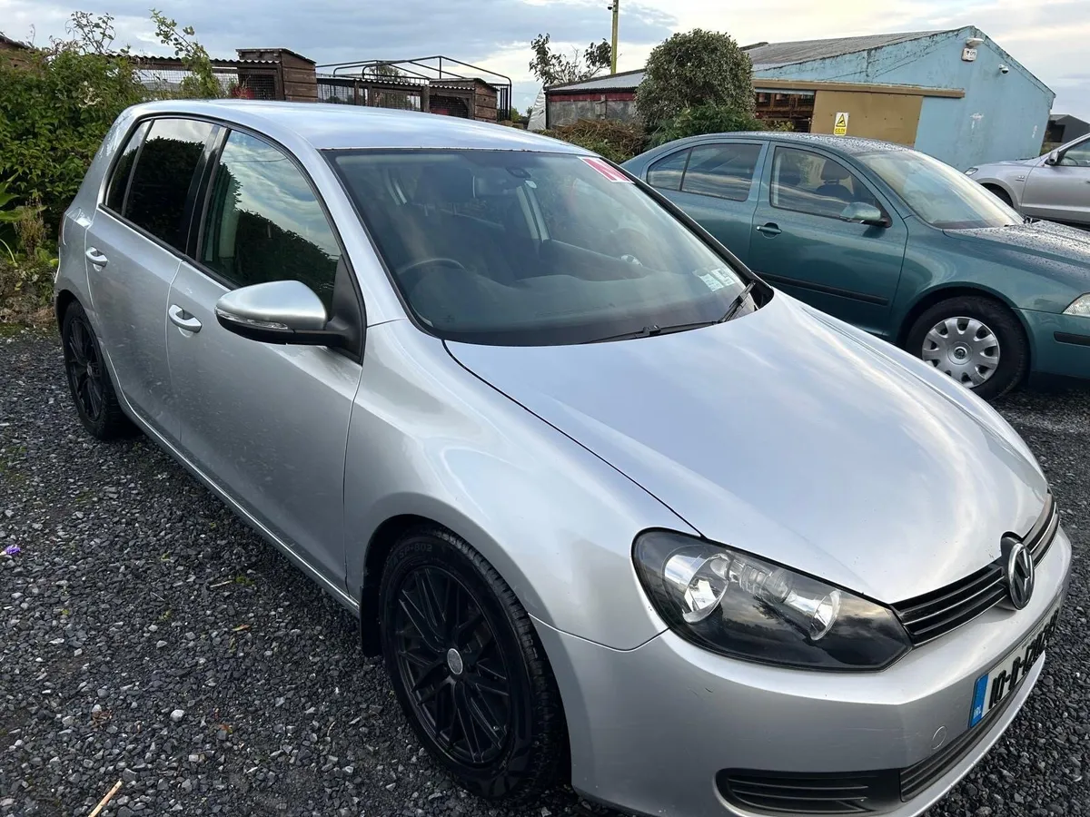 2010D Volkswagen Golf 1.6 diesel TDI 105bhp silver - Image 4