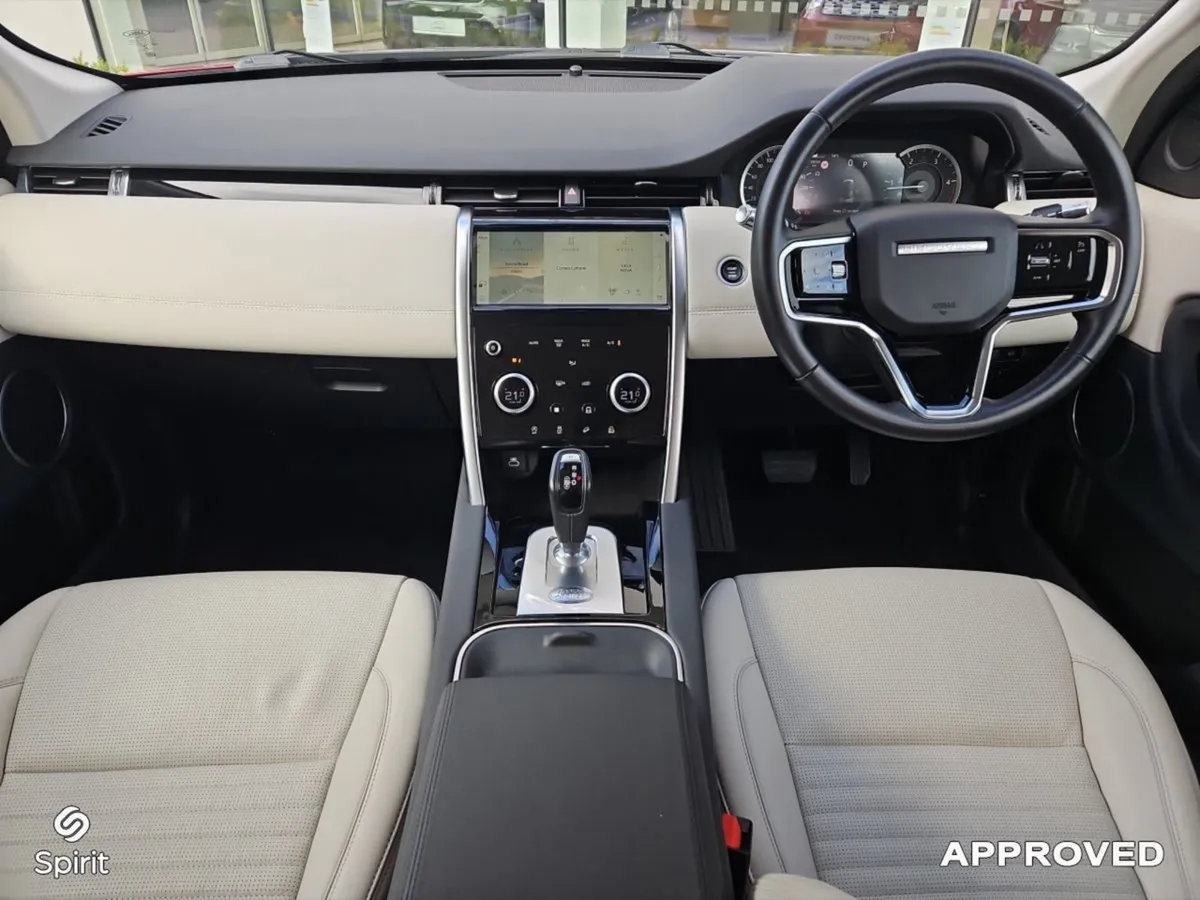 Land Rover Discovery Sport 7 Seat 2.0d TD4 163 PS - Image 4