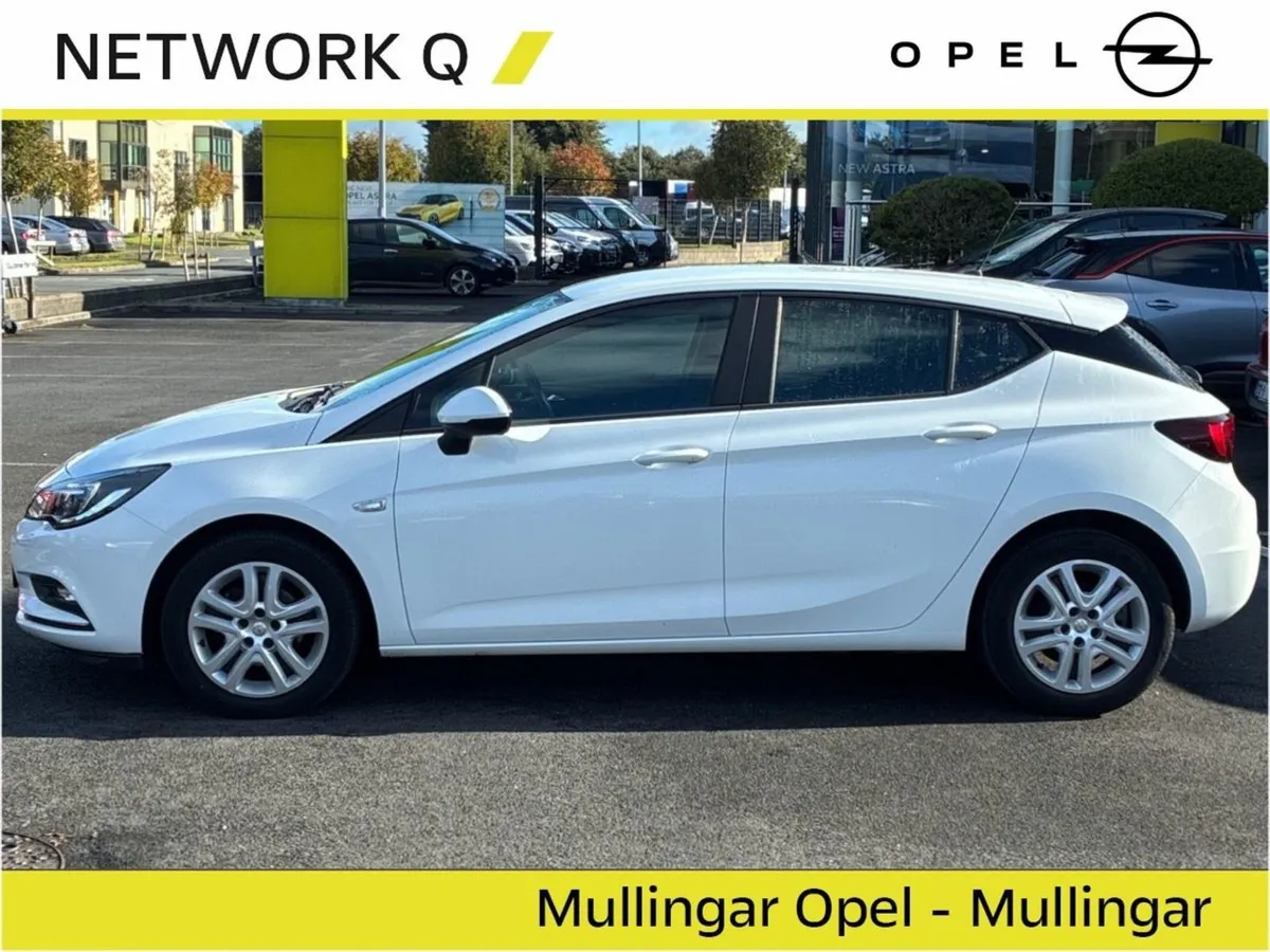 Opel Astra 1.0e Petrol 5Dr - Check out our Reviews - Image 3