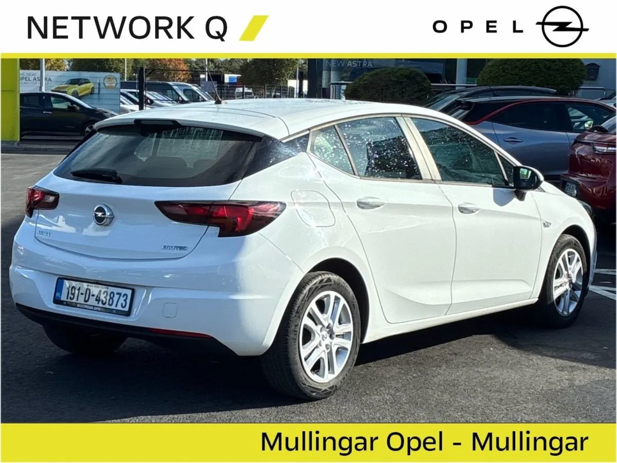 Opel Astra 1.0e Petrol 5Dr - Check out our Reviews - Image 4