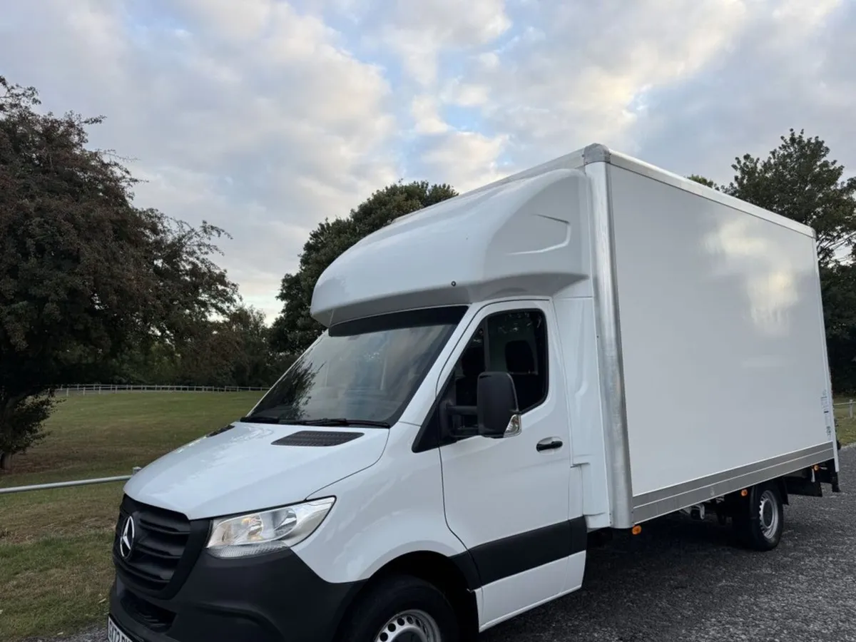 2023 MERCEDES-BENZ SPRINTER 2.0 315Cdi 3.5t. 4.2m - Image 1