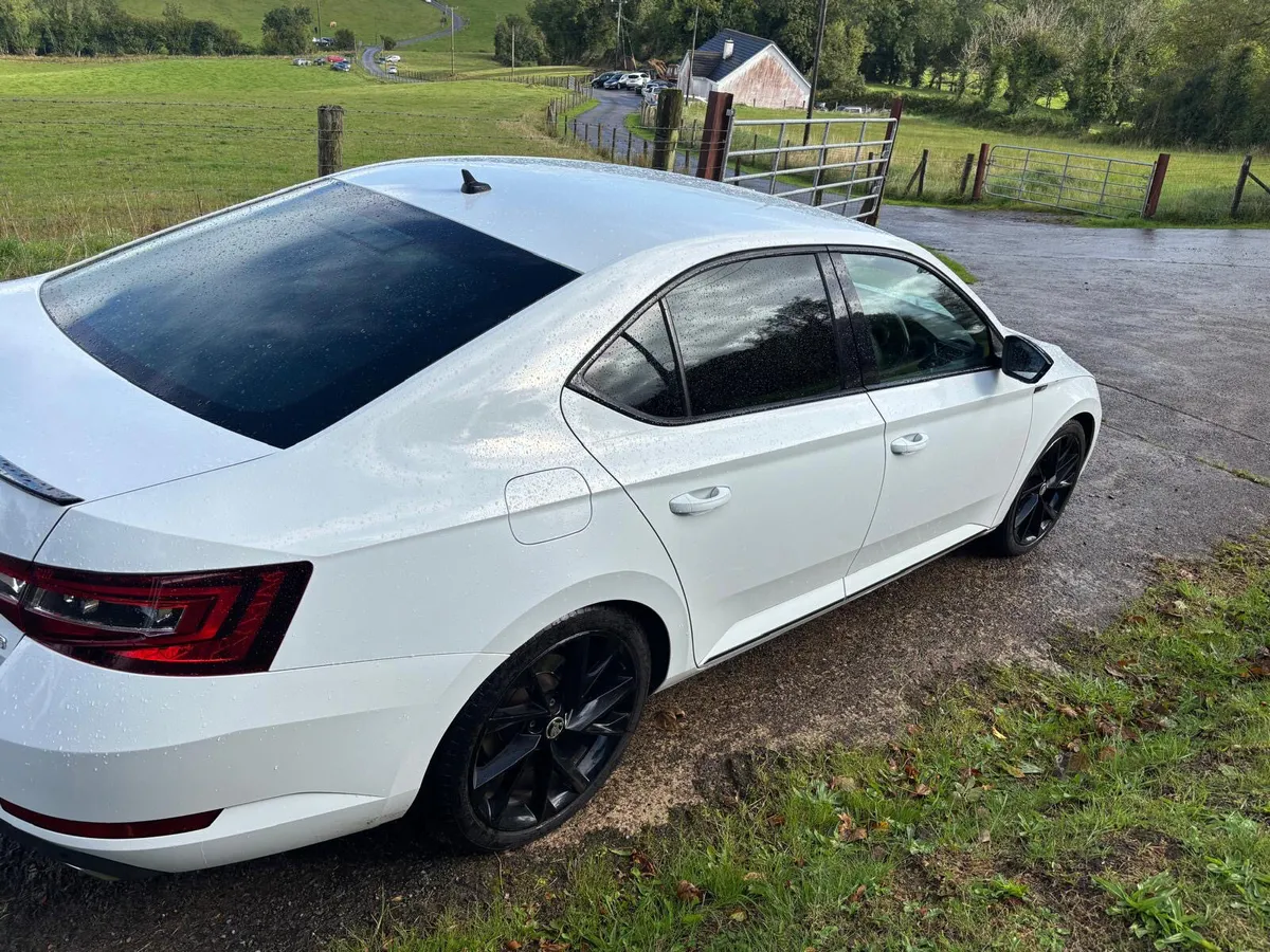 ‘19 Skoda Superb 2.0 Tdi Sportline (LOW NOX) - Image 4