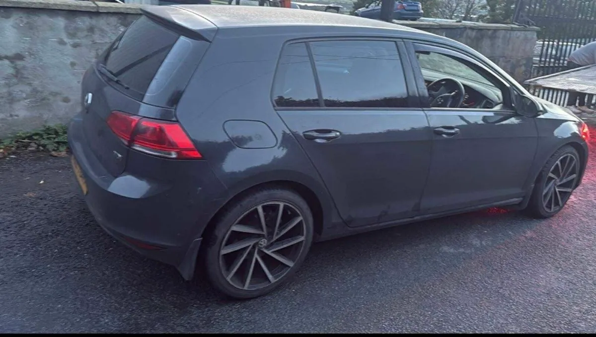 Volkswagen Golf mk7 breaking for parts - Image 3