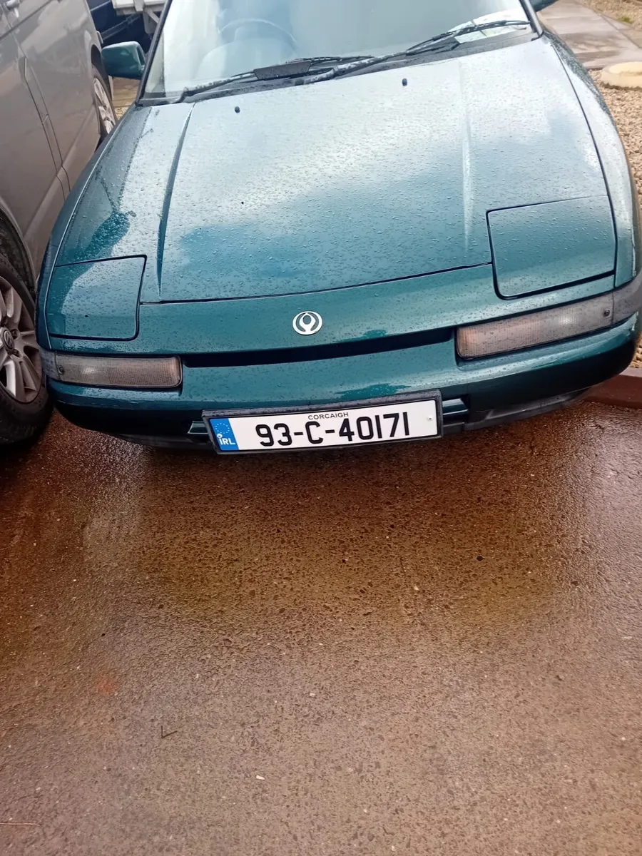 Mazda 323F - Image 1